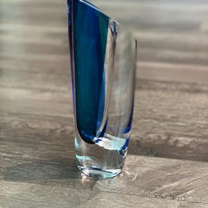 Kosta Boda Goran Warff Signed Clear and Blue Art Glass Vase - Sweden 49809