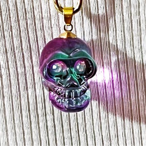 1 crystal skull colorful pendant, pink and turqupoise glass skull pendant, Halloween pendant, Goth pendant