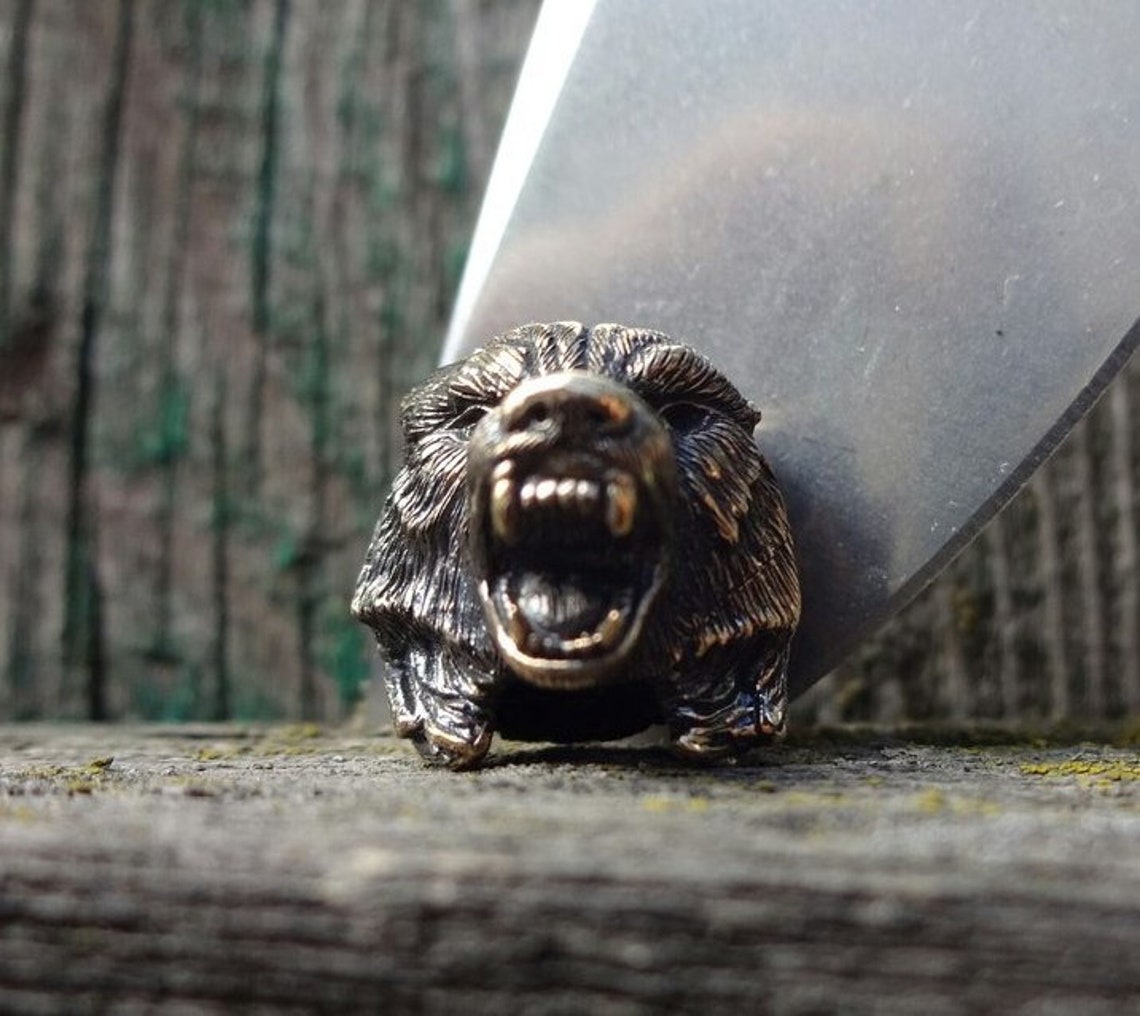 Paracord bead Wolf Berserk knife bead-lanyard | Etsy