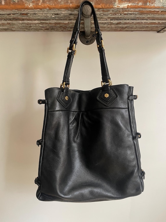 【人気商品】 Marc by Marc Y2K Jacobs Brass Bag. Leather Supply Standard バッグ