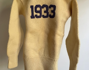 Suéter vintage de lana de la promoción de 1933 de la Universidad Howard HBCU (Universidad Históricamente Negra). 100% lana. Talla pequeña, 17 pulgadas de axila a axila.