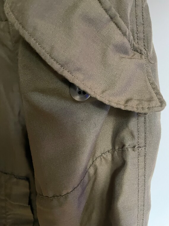 Vintage olive green army NATO cargo pants. Size small… Gem