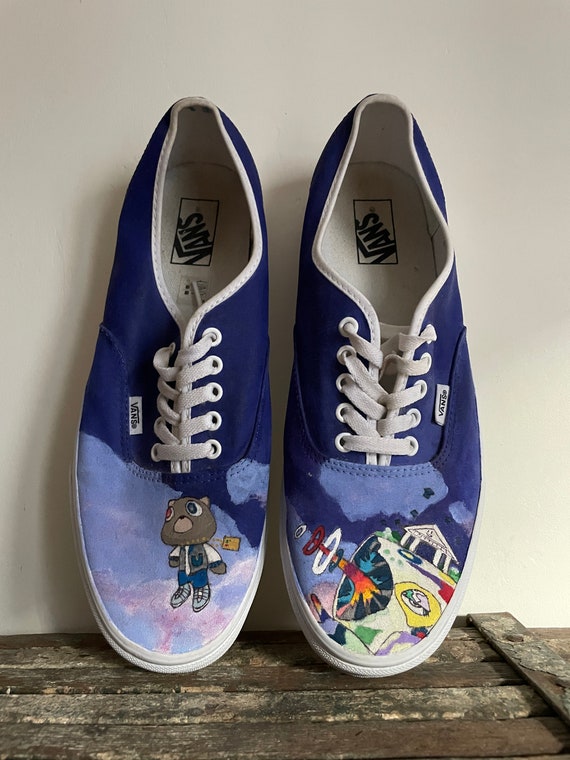 Kanye west yeezys low hot sale