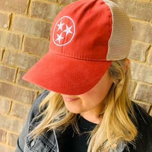 Women&#39;s TRI STAR Red Trucker Hat