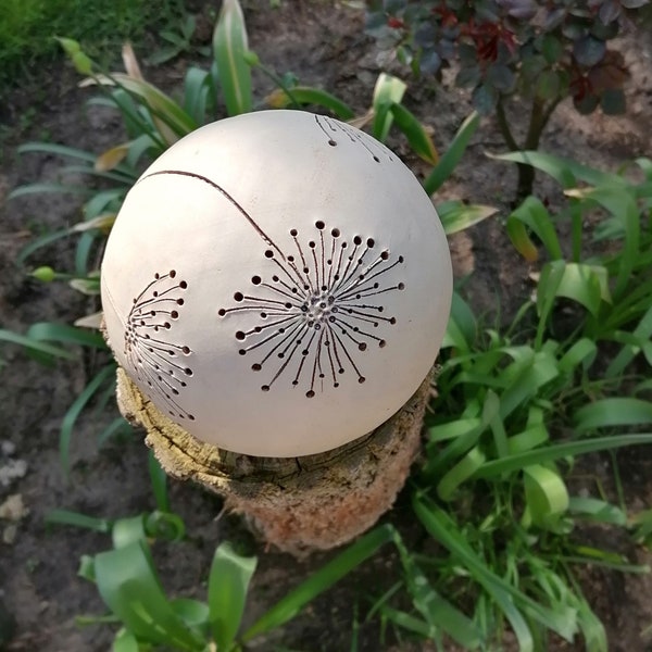 Garden ball/rose ball made of handmade ceramic, frostproof, beige-brown, bedding plug, garden decoration