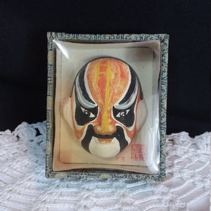 Vintage Collectable Miniature Chinese Opera Mask in Original Display Box
