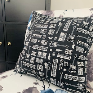 18”x18” Cushion Case 18” Pillow Sham Cover Zipper Slip Pillowcase doctor who Geeky Nerdy Present Gift