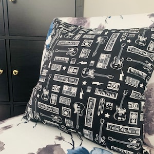 18x18 Cushion Case 18 Pillow Sham Cover Zipper Slip Pillowcase doctor who Geeky Nerdy Present Gift image 1