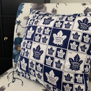 "18 "x 18 ""Kissenbezug 18"" Kissenbezug Reißverschluss Slip Kissenbezug Hockey Sport NHL Maple Leafs Geschenk Housewarming."