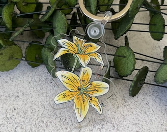 gele lelie sleutelhanger, bloem sleutelhanger, aquarel bloem sleutelhanger, bloem cadeau, tuinman cadeau, tuinman sleutelhanger