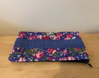 Small purple floral zip purse