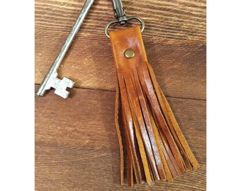 Genuine leather tassel keychain - Distressed brown