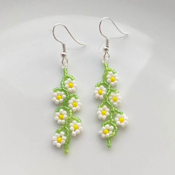 Daisy Chain Earrings, White Yellow Green Dangle Earrings, Flower Earrings, Floral Jewellery Gift, Boho Earrings, Botanical Jewellery