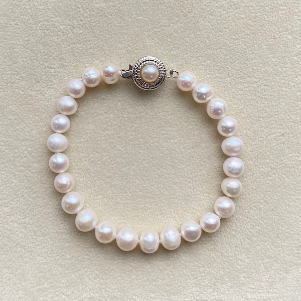 Elegant White Freshwater Pearl Bracelet, Beaded Pearls, Classic Wedding Pearls, Birthday Gift, Perfect for Christmas, Occasion Jewellery