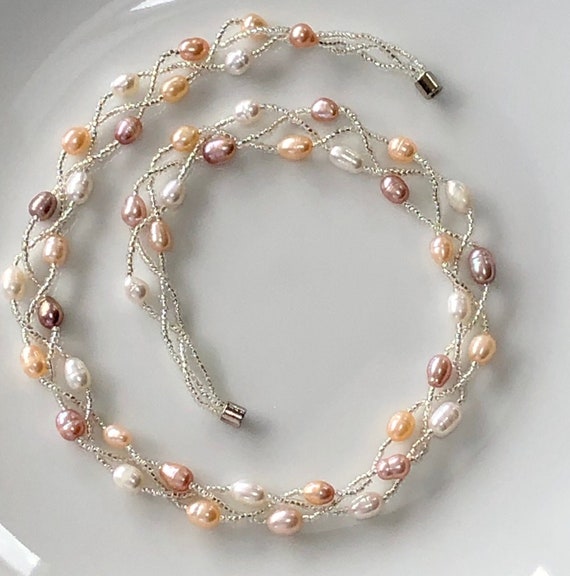 Peach pearl hotsell necklace