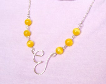 Collier lettre Oeil de tigre jaune en argent, collier lettre E avec pierres précieuses, collier unique, collier pour la Saint-Valentin