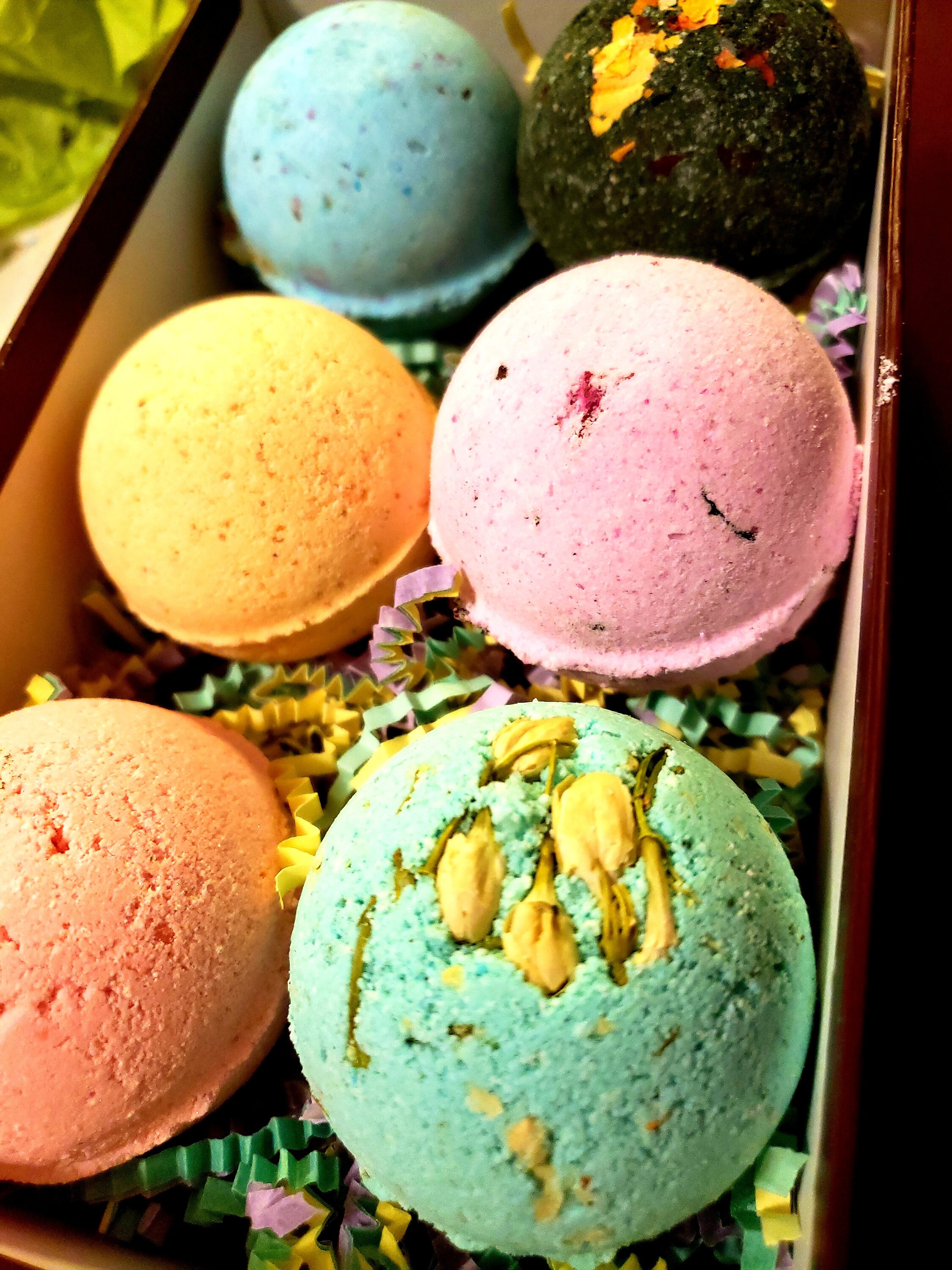 Specialty Bath Bomb Sets ( 6 or 12 Count)
