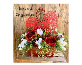 Valentine Wood Hearts Centerpiece, Valentine Red Roses Decor, Red & White Table Decor, Hearts and Florals Decor, Valentine Gift, Heart Decor