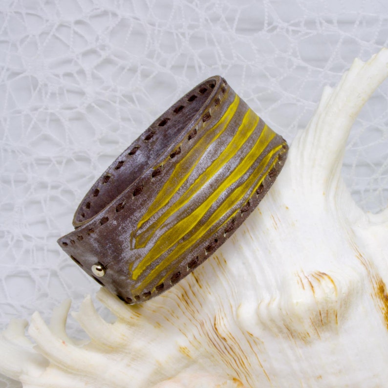 Mens Leather Bracelet Hand Painted Bracelet for Men Unisex Jewelry Mens Gift Ideas Husband Birthday Gift for Dad Ideas for him Unique Gifts