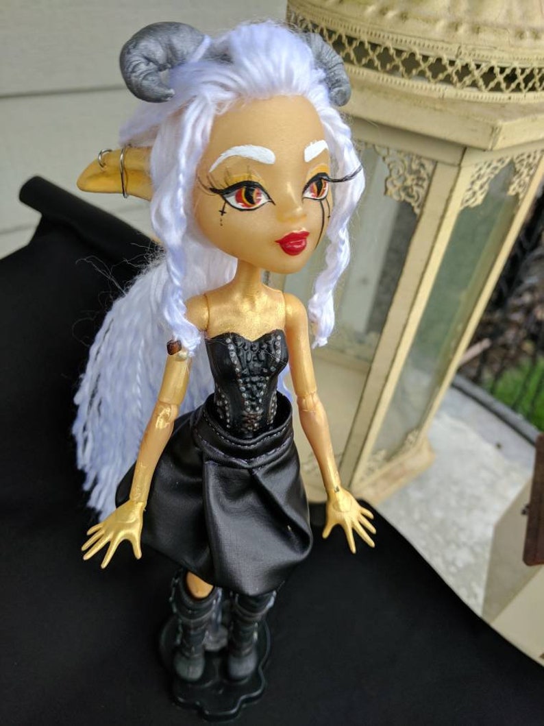 dayna treasura jones monster high