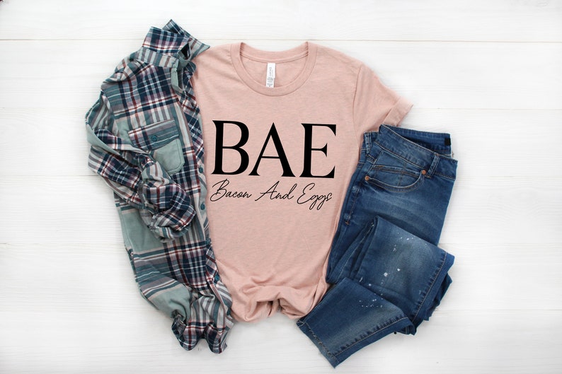 Time For Brunch Bacon And Eggs Bacon Gifts Carnivore Shirt Best Friend Gifts Bacon Tshirts Food Clothing BAE T-Shirt