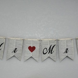 Mr and Mrs paper wedding garland - wedding decoration - bridal shower