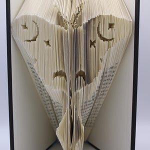 Moth book folding pattern - folded book pattern - DIY book folding- book lover gift
