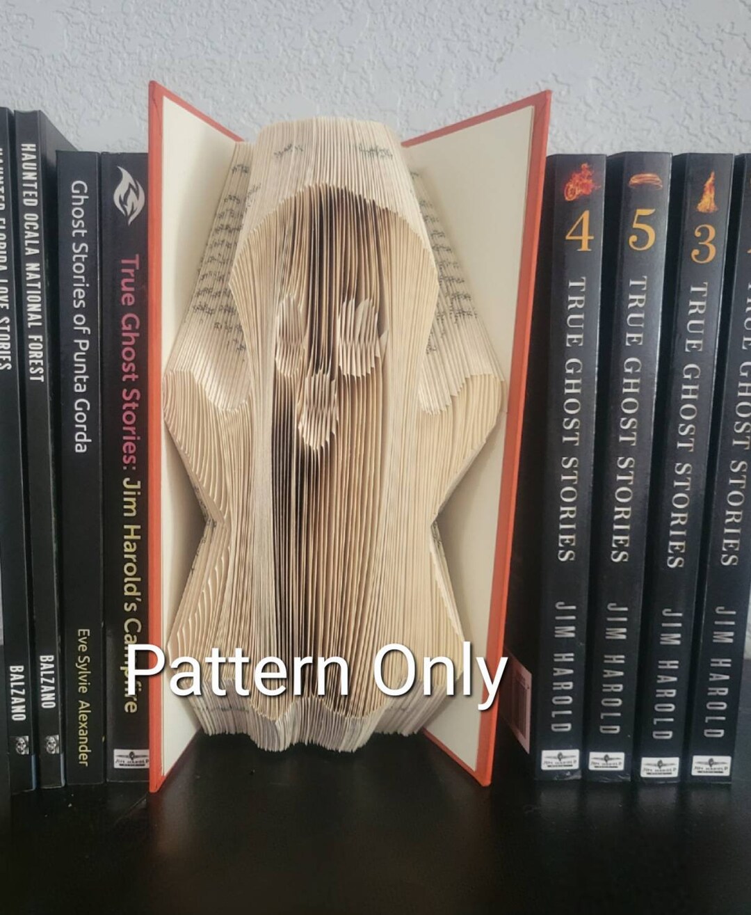 A GHOSTLY GOOD TIME ハロウィンハンドブック 洋書 DIY本 A GHOSTLY GOOD TIME ハロウィンハンドブック 洋書 DIY本 - メルカリ