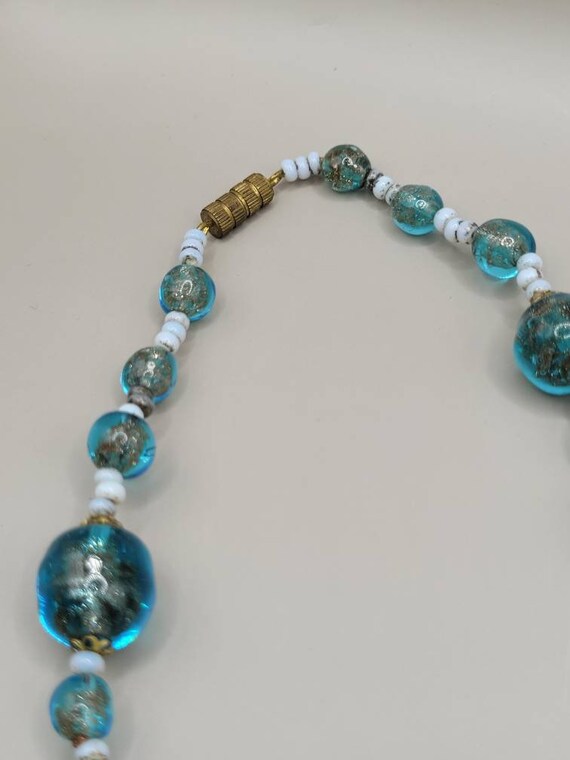Blue Glass Graduated Bead Necklace - image 3