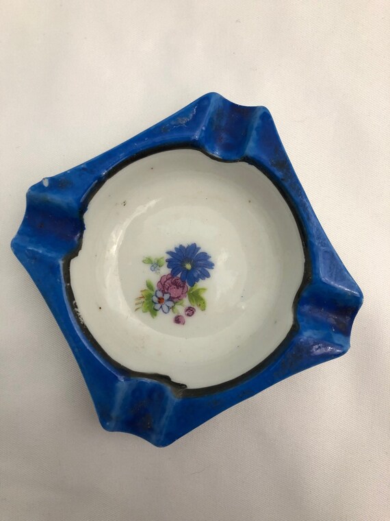 Vintage ceramic miniature ashtray floral