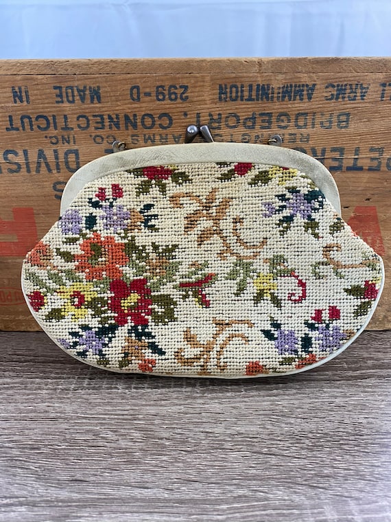 Vintage Needlepoint Clutch Purse Evening Handbag Flor… Gem