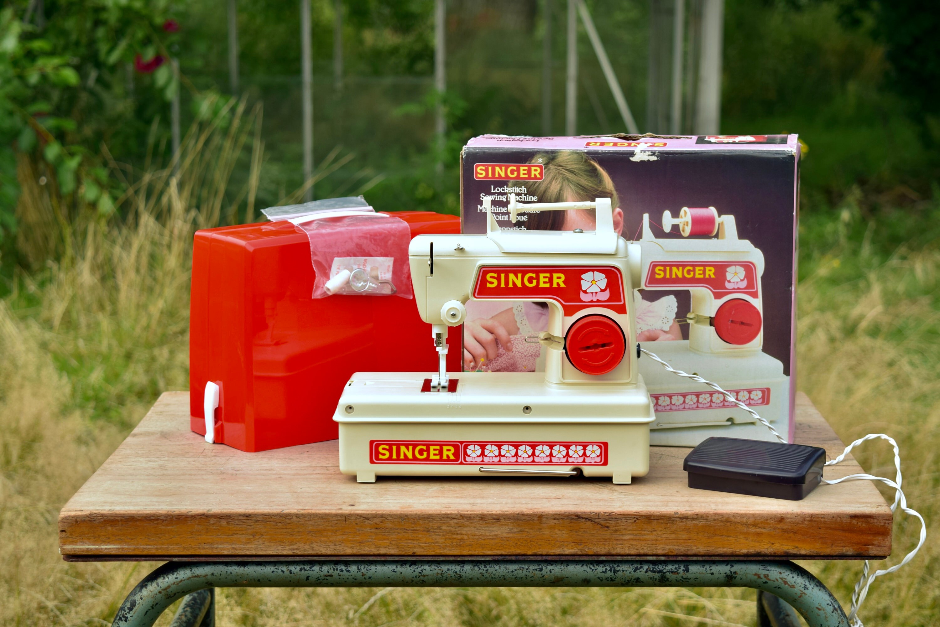 SINGER Vintage Lockstitch Sewing Machine Toy in Original Etsy