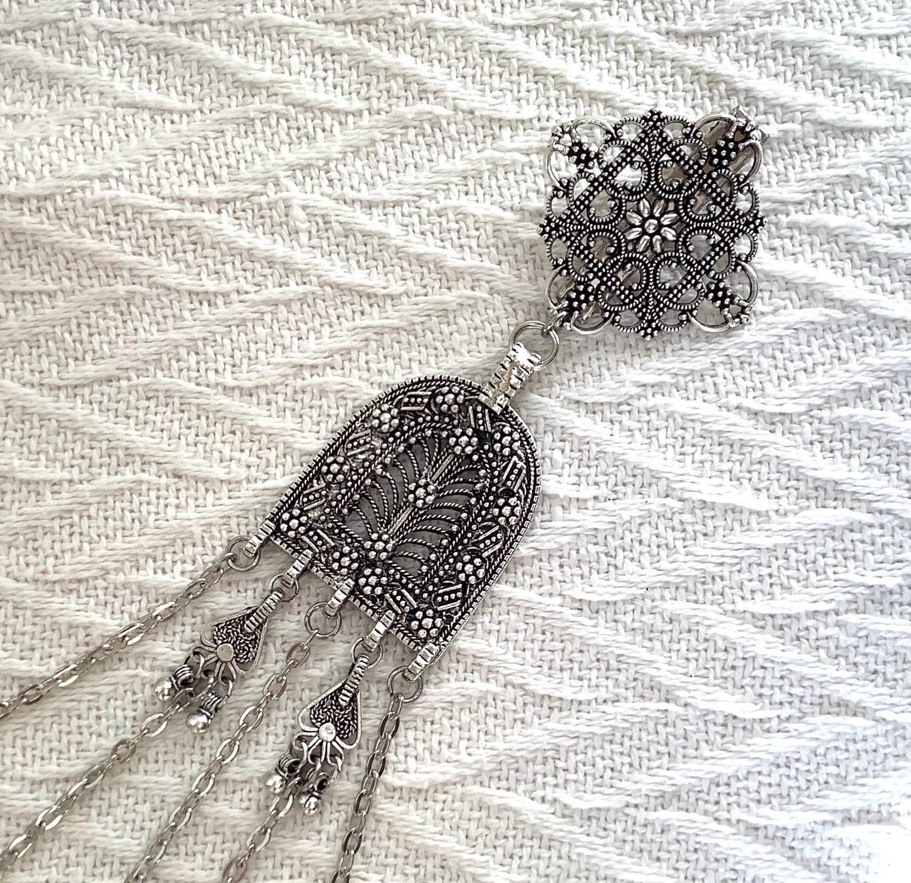 Silver arched chatelaine, Victorian style chatelaine belt, vintage style chatelaine clip, sewing tool holder, historical cosplay jewellery