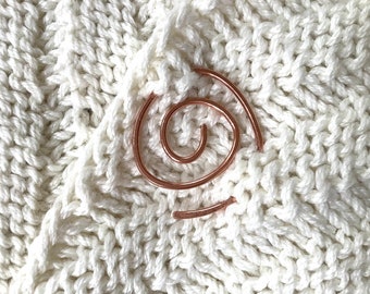 Shawl pin, copper shawl pin, scarf pin, irregular spiral shawl pin, brooch, brooch for knitwear, spiral pin, brooch for scarf