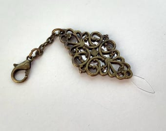 Bronze Victorian Style Needle Threader: Filigree Sewing Tool
