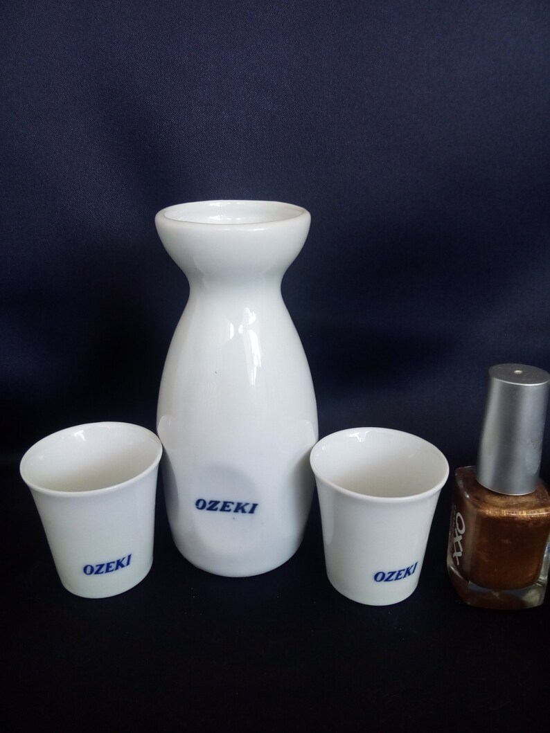 Vintage OZEKI Japan WHITE PORCELAIN Sake Bottle & 2 Cups Etsy Australia