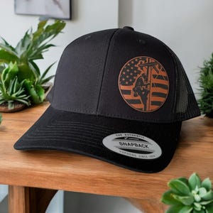 Regali per elettricisti, idee per elettricisti per il capo, cappello da camionista con toppa della bandiera americana