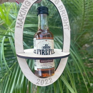 Divertido y divertido adorno navideño de elefante blanco para intercambiar regalos 2023