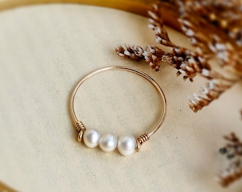 Three Pearl Ring, 14K Gold Filled, Rose GoldFilled, Sterling Silver Three Stone Ring, Pinky Ring, Dainty Pearl Ring