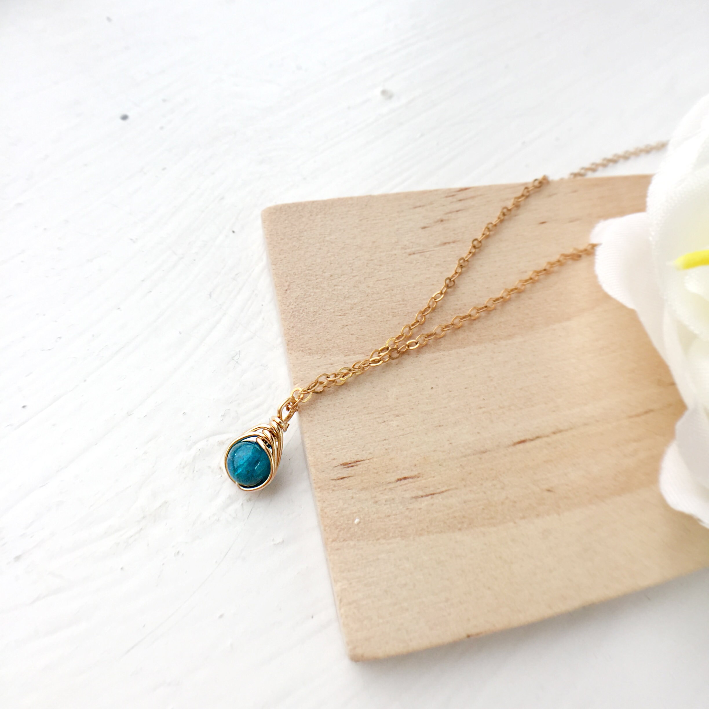 •AEON• blue apatite fang + gold necklace (16