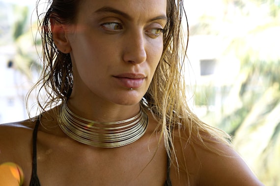 Afrikanische Halskette, Messingkette, Tribal Choker, Afrikanischer Goldschmuck, Padaung Halsschmuck, Arusha Halskette, Maasai Goldschmuck
