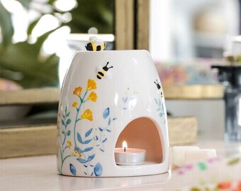 Wax Melt Burner With A Pretty Floral Bee Design