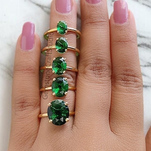 Oval Green Emerald stone engagement ring 12mm 10mm 9mm 8mm 7mm ring silver simulant Ring Solitaire ring Diamond ring Gift for her GR426