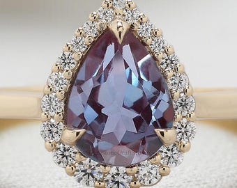 Vintage pear Alexandrite Engagement Ring 1.08 CT Pear Shaped Halo Set Ring For Her Anniversary Gift Ring unique wedding ring For women GR652