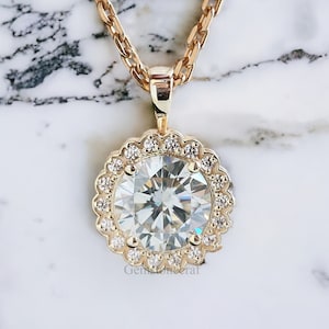 Yellow Gold Halo Pendant Necklace for Women Round Cut Pendant Necklace with Moissanite Stones Necklace for Teen Girls and Women GR125