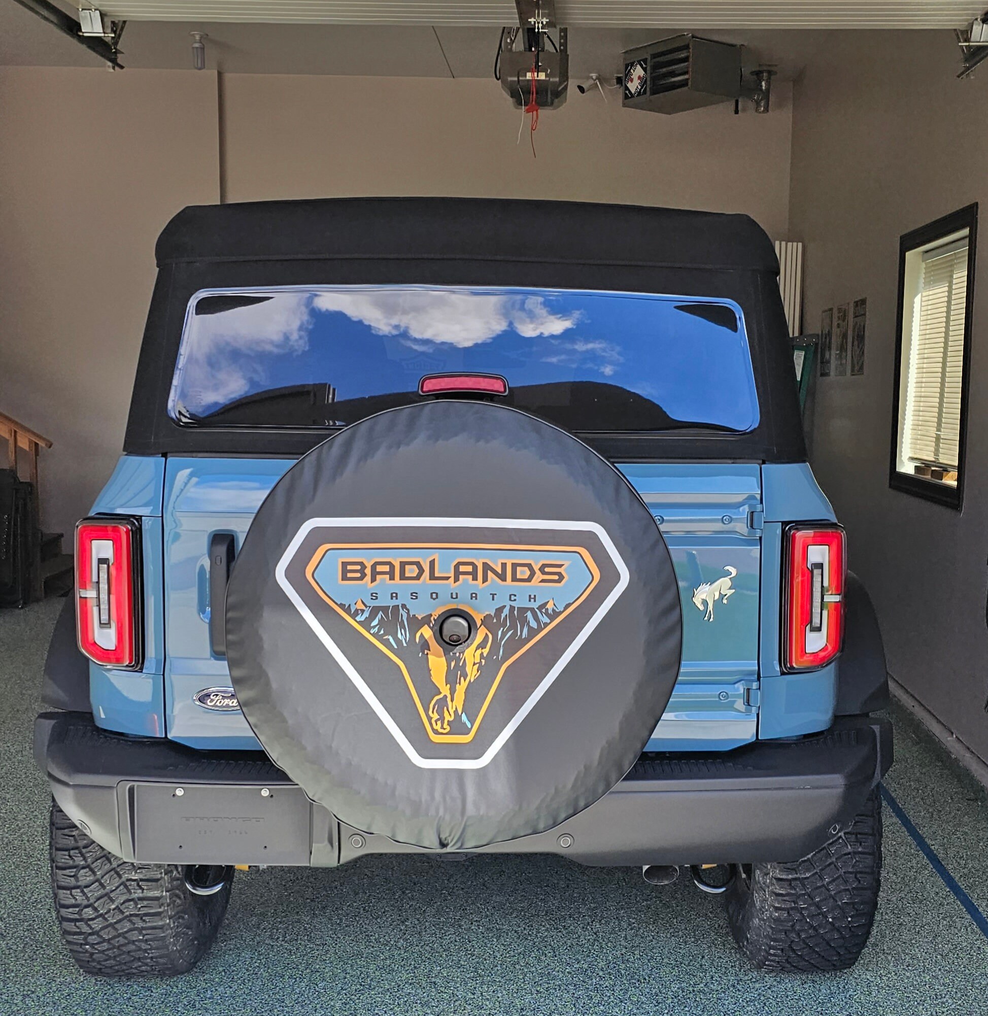 University of Tennessee Tire Cover UT Volunteers Logo Spare Tire Covers