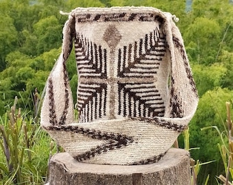 Arhuaca bag woven in wool - LEAVES OF FERN - Made to order