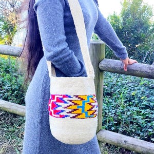 Medium Arhuaco Wool Mochila | Handmade in Colombia | Indigenous Handwoven Bag | Ancestral Paths