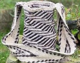 Arhuaca bag | "Consejeros" | Backpack woven in organic native wool