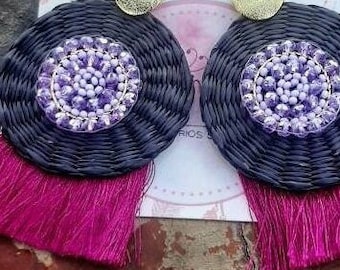 Handwoven IRACA palm earrings with GoldWash Cluster Back - Raffia black and purple -  A natural fiber detail perfect for her!